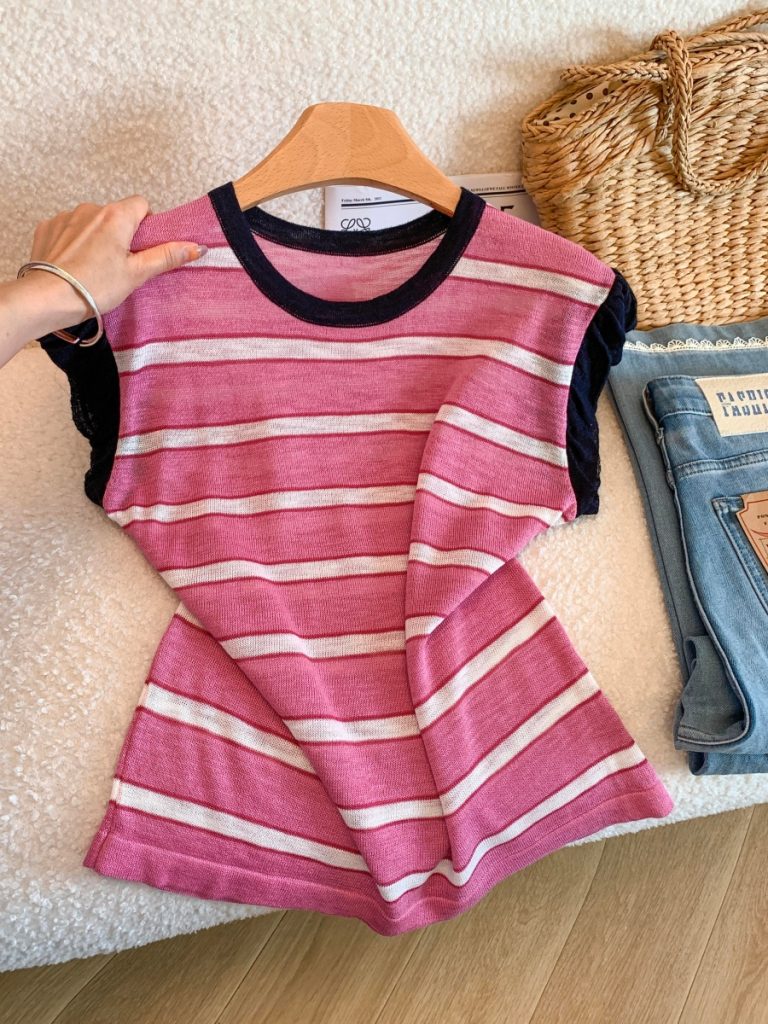 Korean Striped Color Block Flutter Sleeve Short Sleeve Knit Top for Women Summer New Round Neck Breathable Design Versatile Shirt