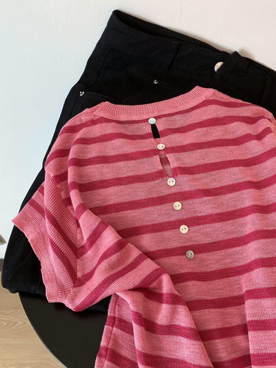 Korean Shell Button Back Cutout Ice Silk Knit Top 2026 Summer Women's Elegant Versatile Shirt - Image 4