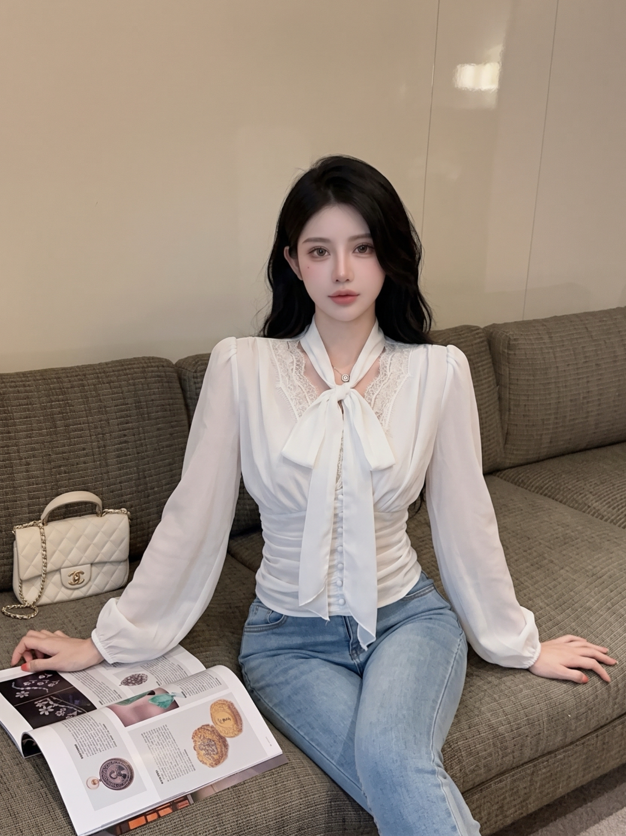 Women's Faux Two-Piece Lace Short Sleeve Shirt Summer Slim Fit Waist Cinched French Style Top - Image 4