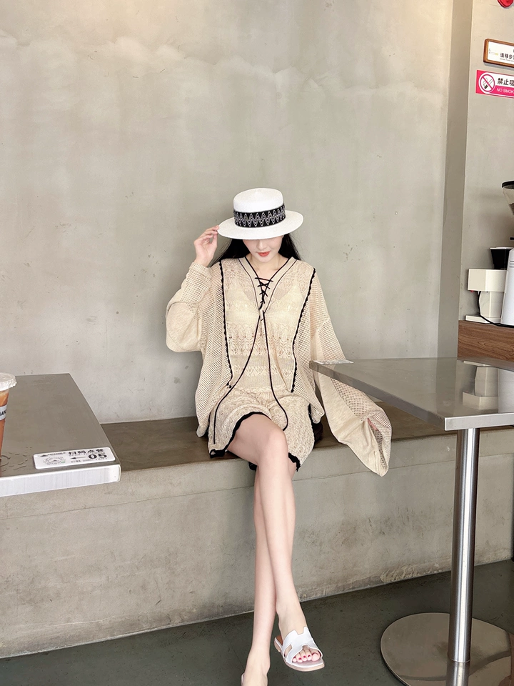 Women's Knit Two-Piece Set Loose Breathable Top and Shorts